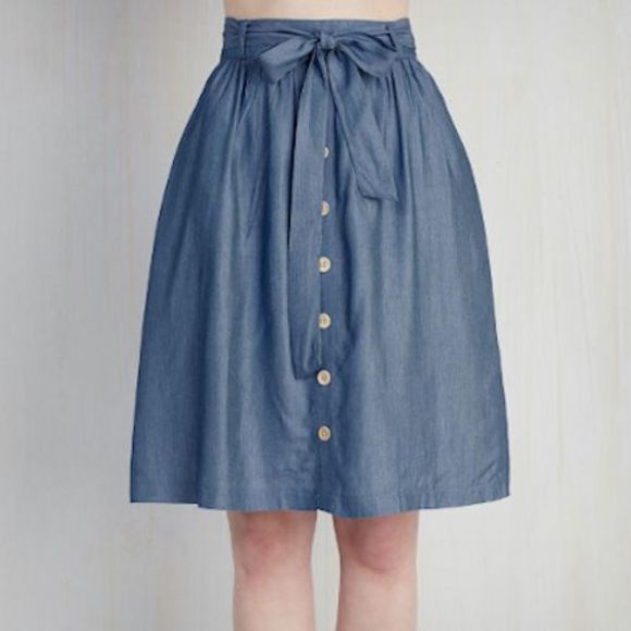 Modcloth Dresses & Skirts - ModCloth Blue Chambray Midi Skirt